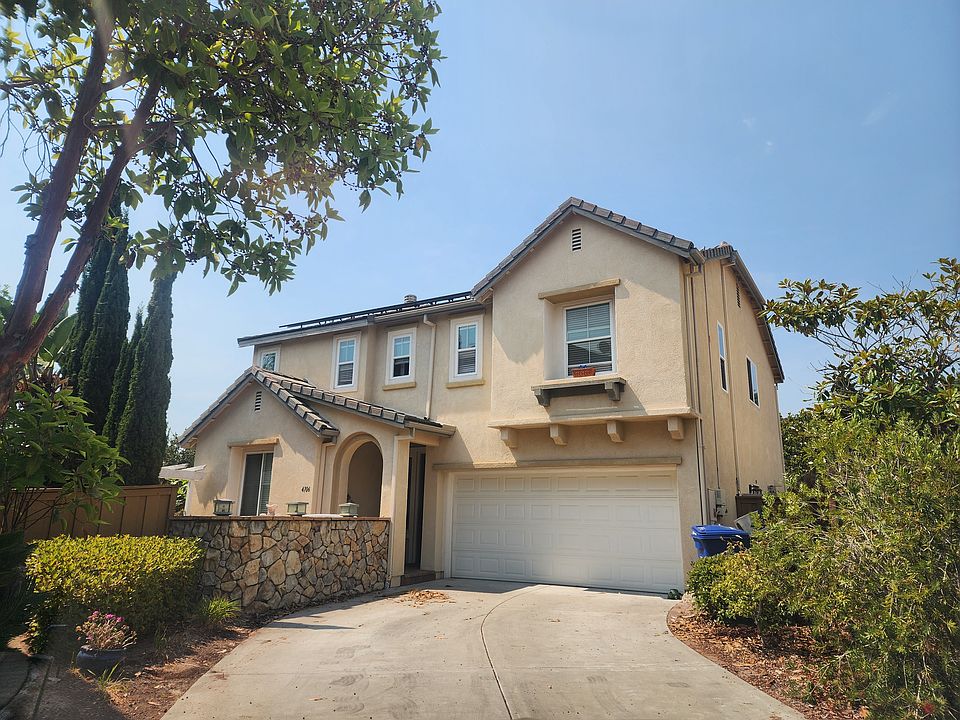 Private driveway entrance
