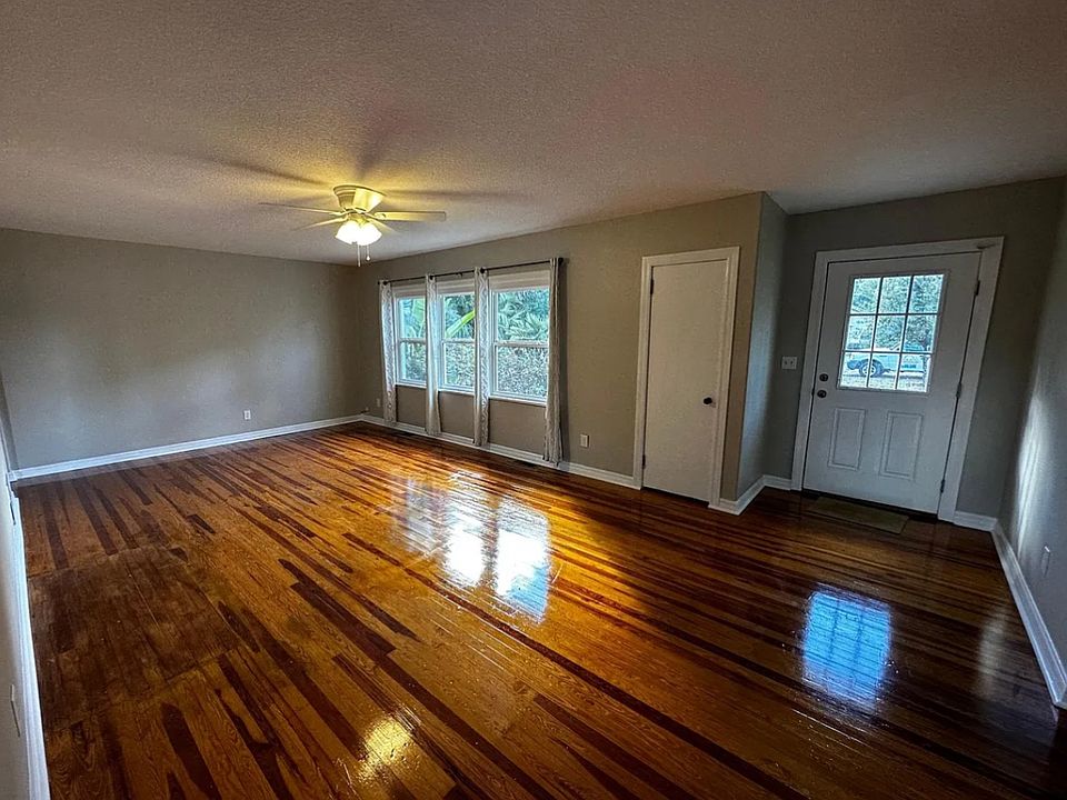 1st image of 317 E Crystal Dr #3