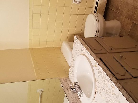 5th image of 8004 S Saginaw St APT 10