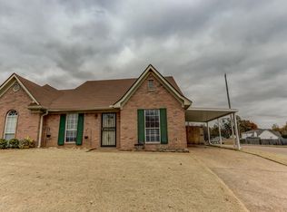 5592 Flower Hill Dr E, Memphis, TN 38135