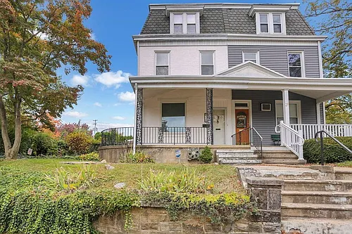 24 Reading Ave #1 Photo 1