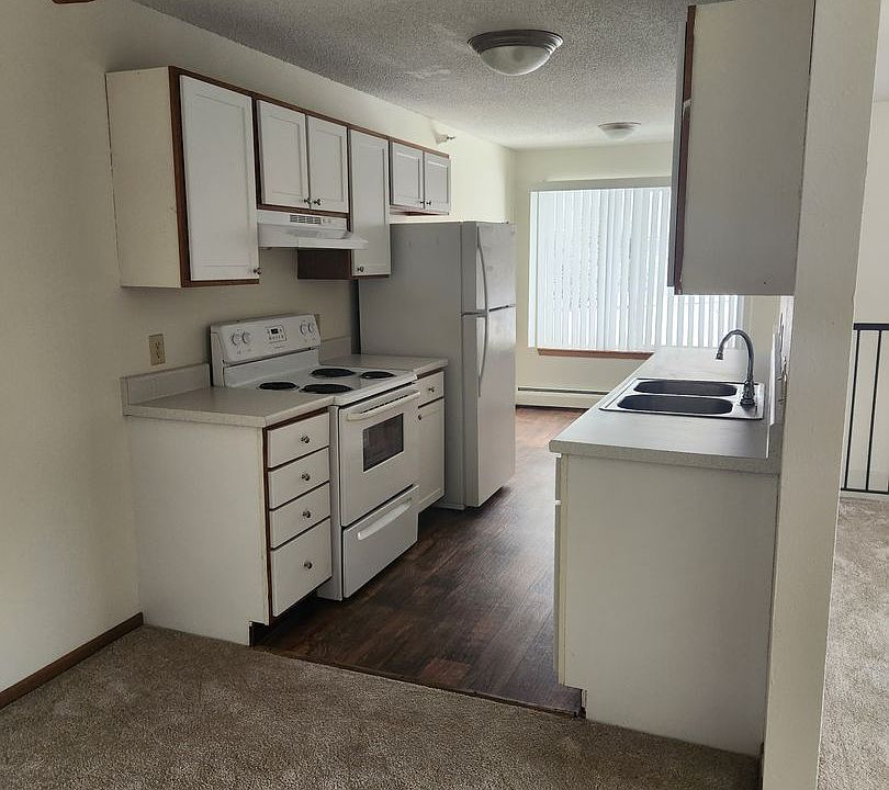 Raven Court Townhomes Apartment Rentals Blaine, MN Zillow