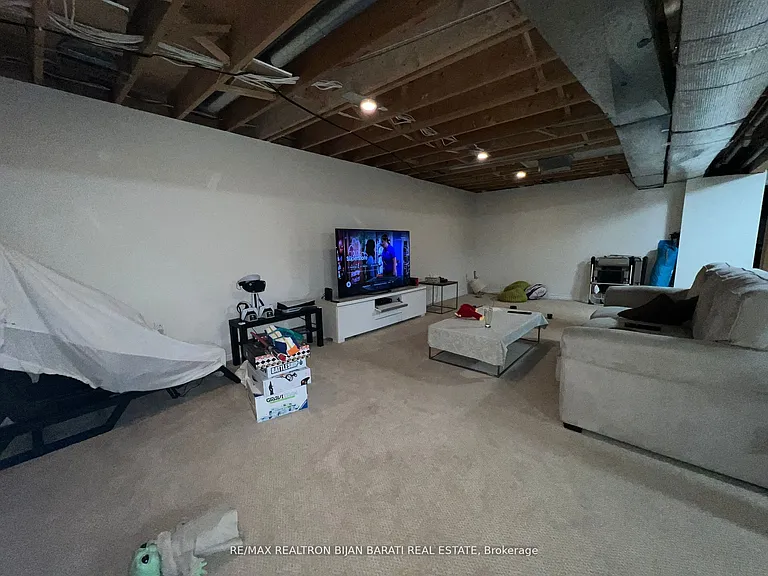 58 Heathcote Ave — Photo 5