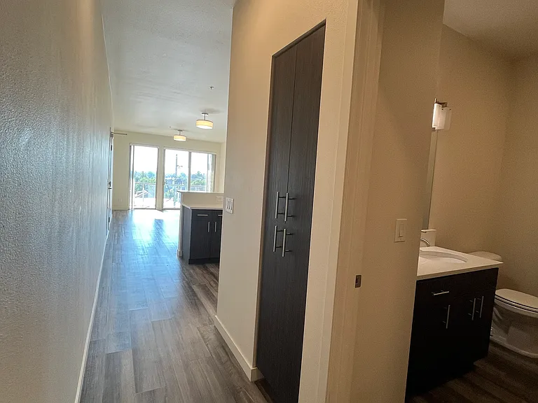 1736 NE 45th Ave #301 — Photo 15