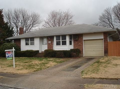 1st image of 51 Lisa Dr