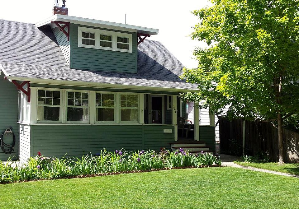 Beautiful Historic Neighborhood