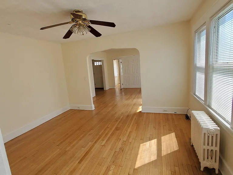 55 Foster Sq — Photo 7