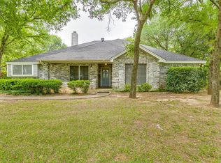 4102 Country Ln, Granbury, TX 76048