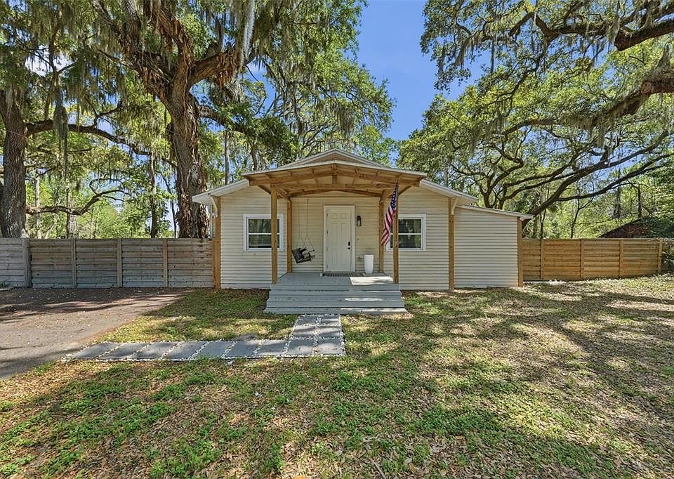1st image of 36104 Emeralda Ave