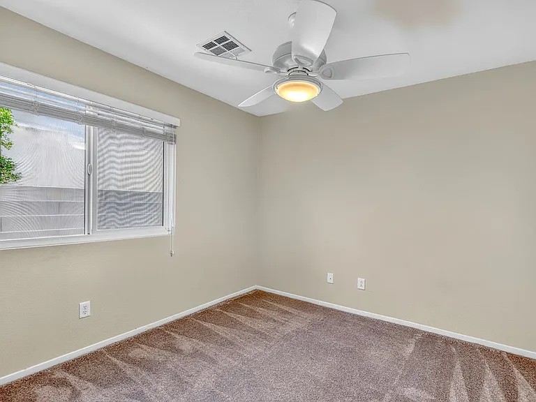 630 Beresford Ave — Photo 20