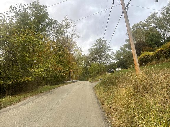 4th image of 311 Mount Tabor Rd