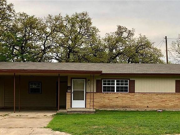 2nd image of 2521 Oak Dr