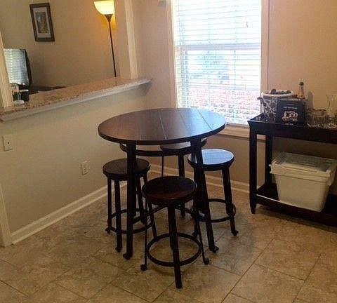 5th image of 401 Park Dr #401