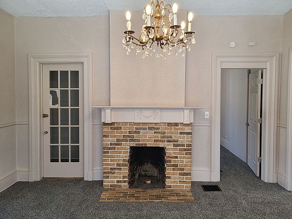 2nd image of 612 E Court St APT A