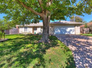 1910 NW Crosby Park Blvd, Lawton, OK 73505