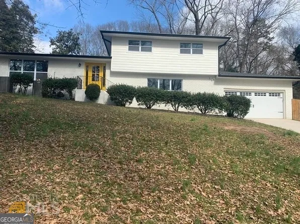 3102 Edgewater Dr, Gainesville, GA 30501