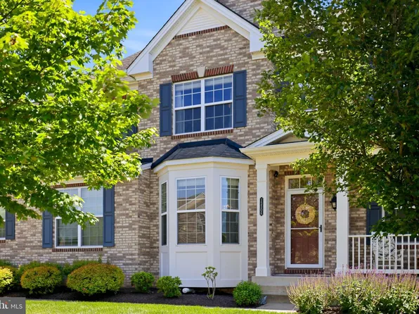 13506 Eagles Rest Dr, Leesburg, VA 20176