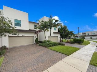 4950 Navali Dr, Lake Worth, FL 33467