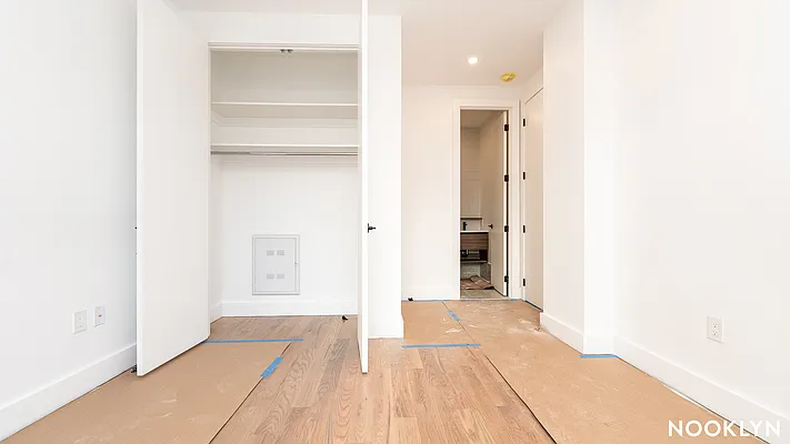 Rented by Nooklyn NYC LLC | media 12