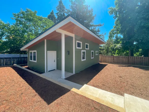114 SE 106th Ave, Portland, OR