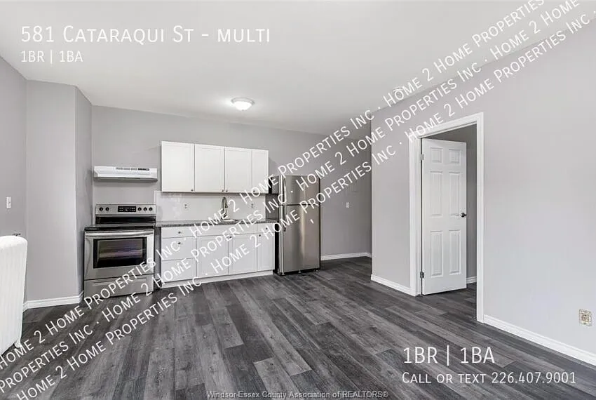 Building Photo - 581 Cataraqui St #MULTI