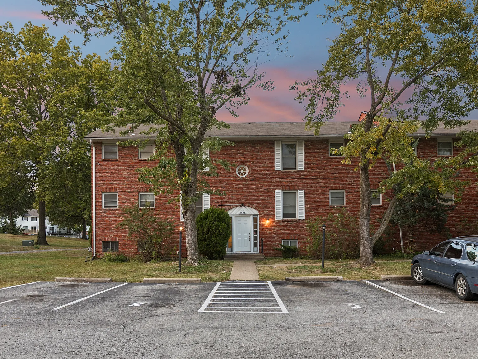 Westchester Apartments — Photo 4