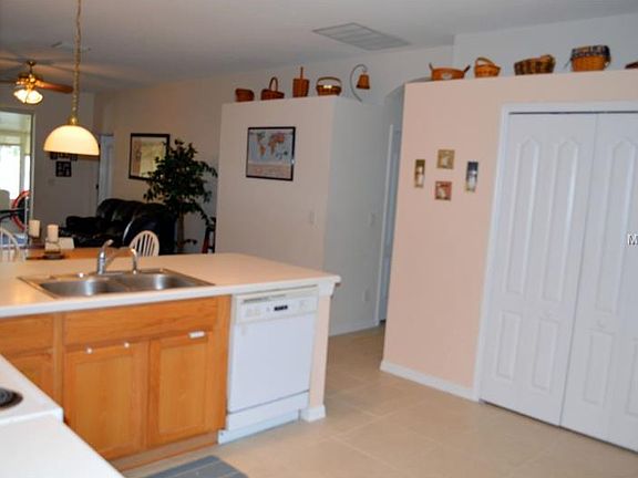 4th image of 11421 Village Brook Dr