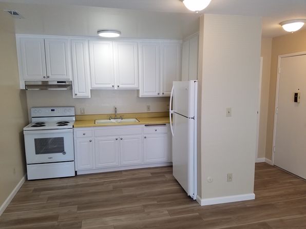 725 E Romie Ln APT B8