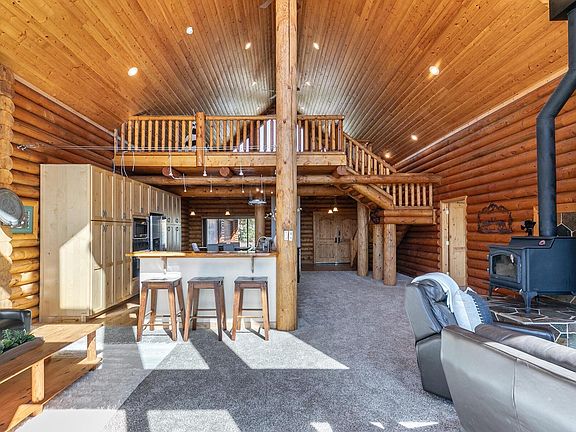 4th image of 15700 Chelmsford Cir