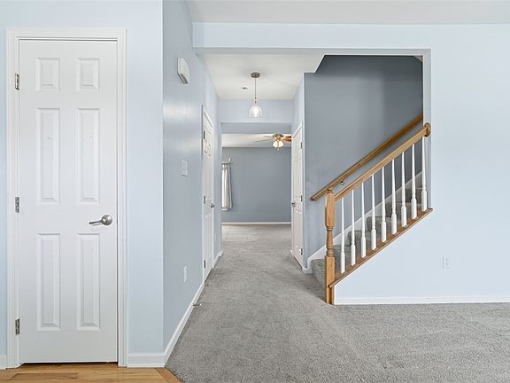 5th image of 613 Glengarry Ct