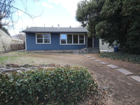 445 NE Irving Ave