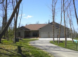 20391 Lake Julia Dr, Bemidji, MN 56601