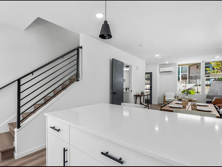 3510 NE 125th St — Photo 23