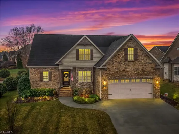 24 Wexford Cir, Thomasville, NC 27360