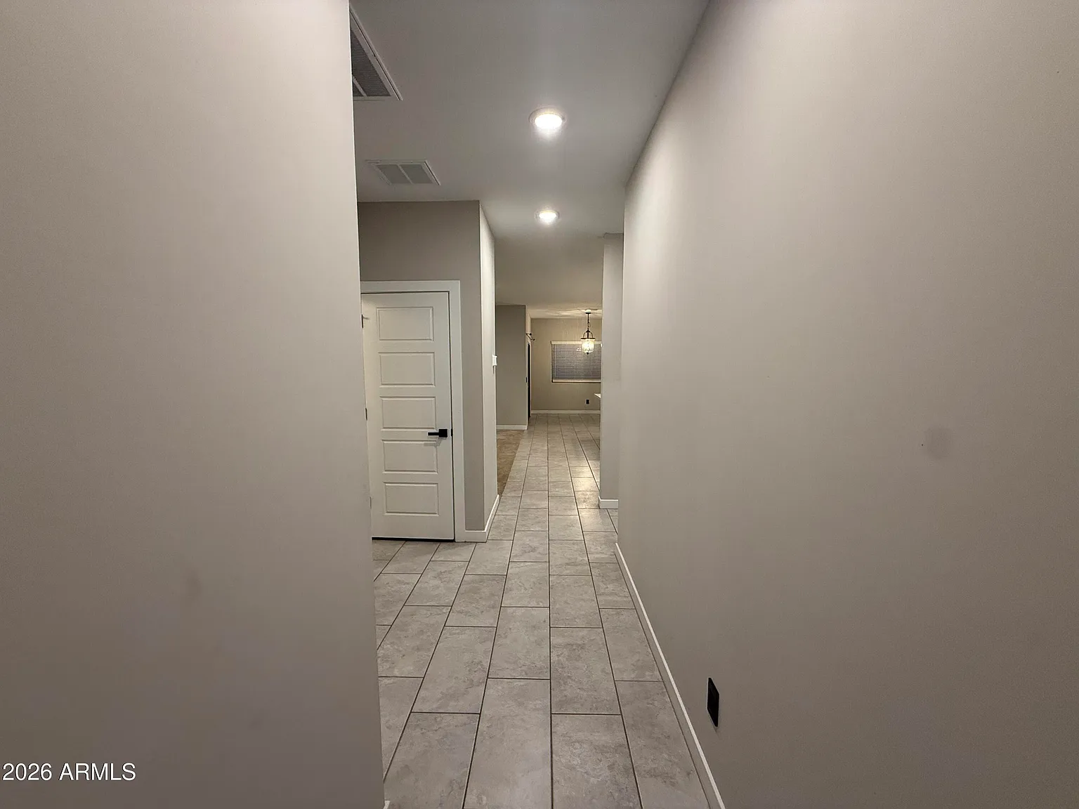 3 bed, 2.0 bath, 1327 sqft, $1,600 — Photo 2