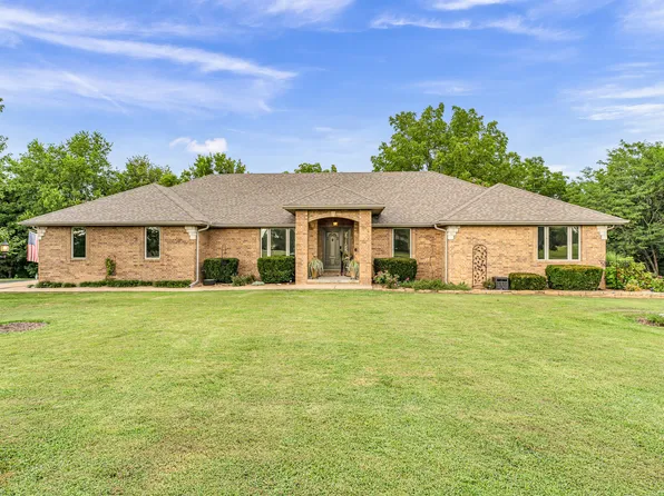 7445 Buckeye Court, Willard, MO 65781