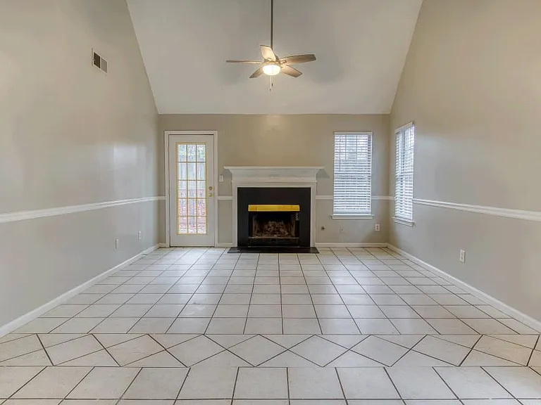 3036 Regal Park Ct — Photo 3