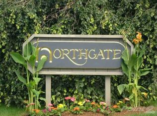 18 Braeburn Dr #18A, Washington Township, NJ 07676