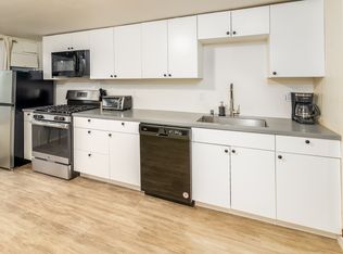 617 N Laventure Rd #B, Mount Vernon, WA 98273