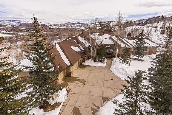 3rd image of 2489 Aspen Springs Dr