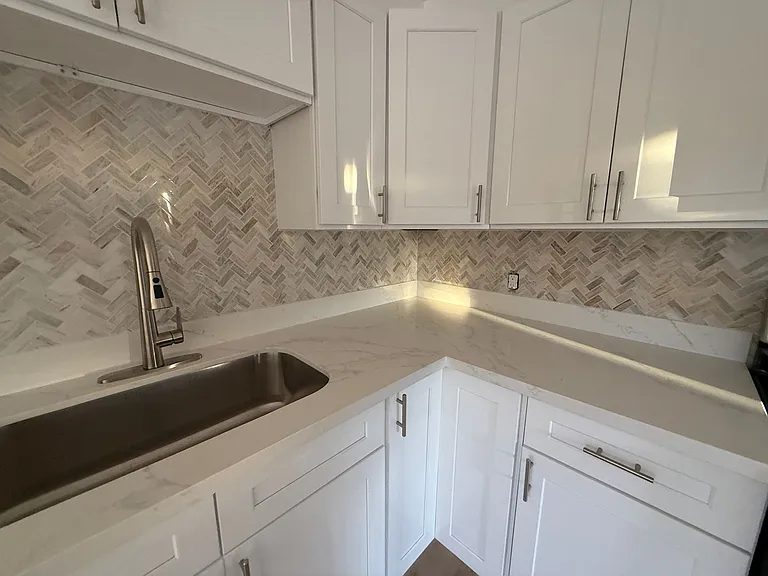 1226 E 500 S — Photo 11