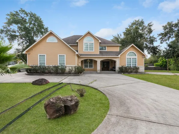721 Oak Hill Ln, Pinehurst, TX 77362