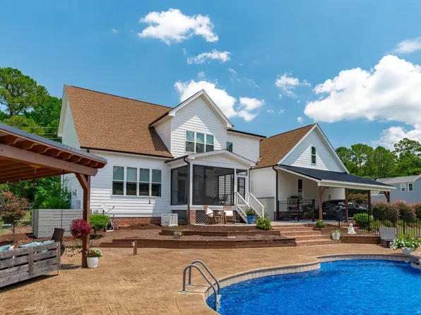 387 Old Stage Rd, Willow Spring, NC 27592