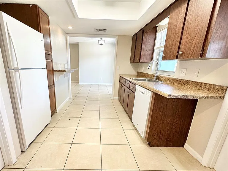 132 S Bulova Dr — Photo 8