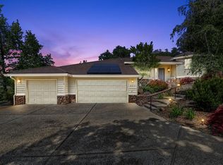 6715 Niblick Ct, Auburn, CA 95602