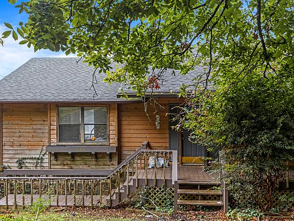 2nd image of 605 Clearview Dr