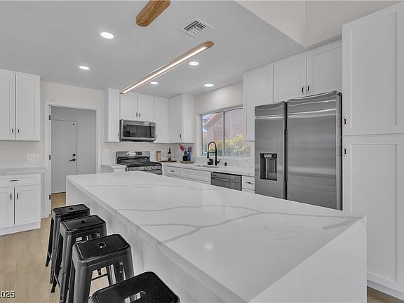 2nd image of 8812 Stoney Point Dr