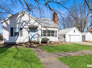 209 SW 4th St, Aledo, IL 61231