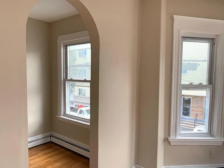 202 Saratoga St #2 — Photo 9