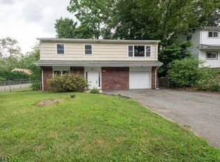 27 Reading Rd, Hopatcong, NJ 07843